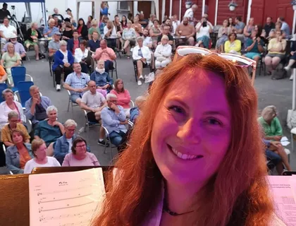 Bilde 4 fra Midtsommerkonserten, Elvis og Vazelina