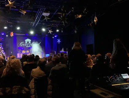 Bilde 4 fra Legenden Elvis, kjæm hemmat tel jul