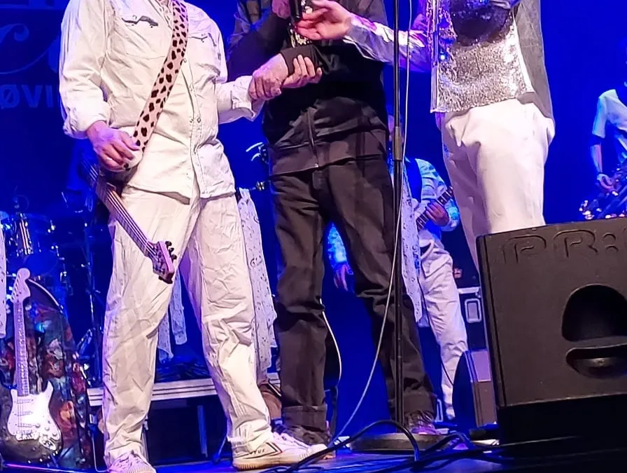 Bilde 1 fra All shook up