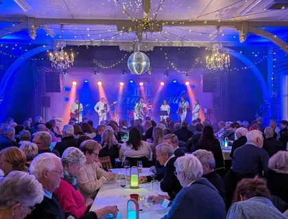 Bilde 6 fra Totenpopens venner, Back to the 60s
